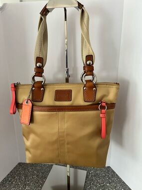 Vintage Coach Champagne Hamptons mini with Brown Leather Trim and Coral Accents